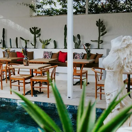 Hotel Piraye Alacati *