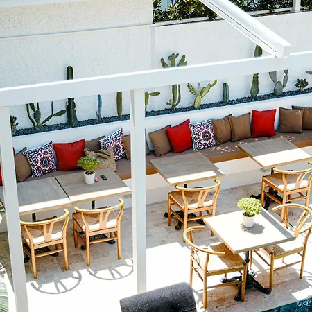 Piraye Alacati Cesme